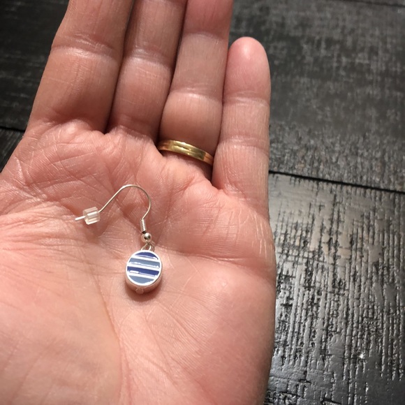 NWT Belk Kim Rogers Silver Tone & Blue Earrings! - Picture 6 of 6